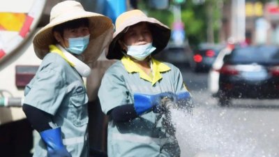 ​镜头｜烈日下的坚守